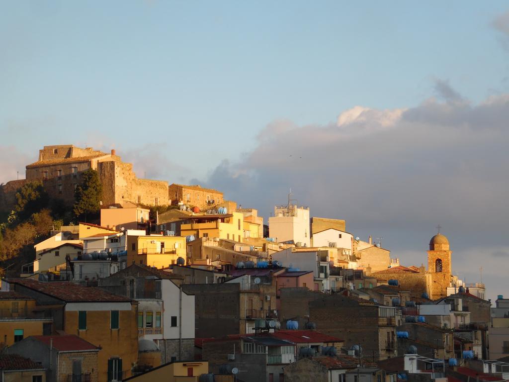 Siciliana Apartman Caronia Kültér fotó